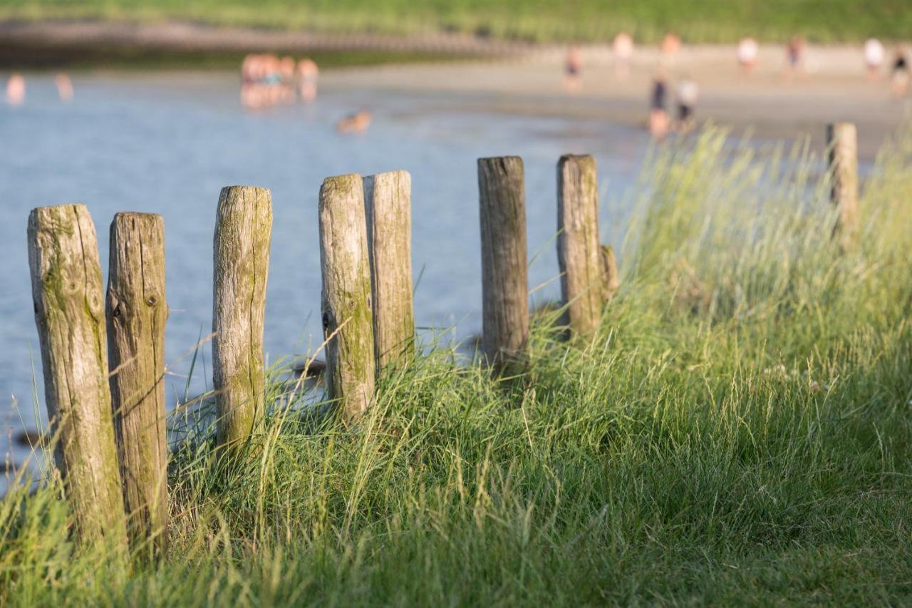 6 Persoons Vakantiehuis Met Sauna, Dichtbij Zee Sint Annaland Exterior foto